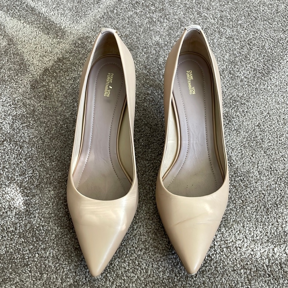Diane Von Furstenberg - Nude Pumps